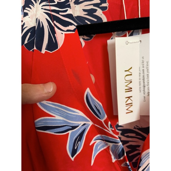 Yumi Kim love struck top small - Picture 5 of 7